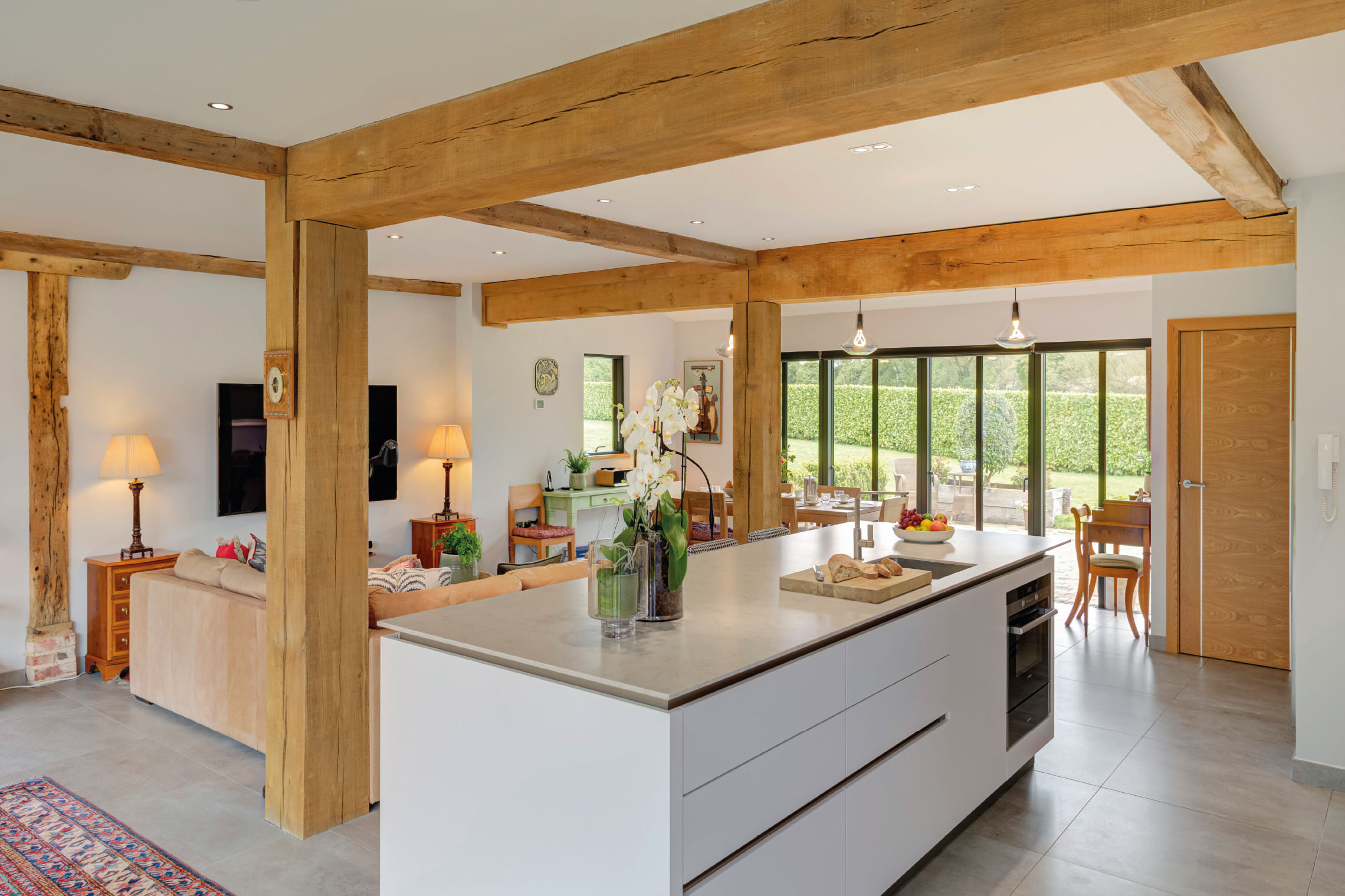 ingham-fox-2280x1520-10